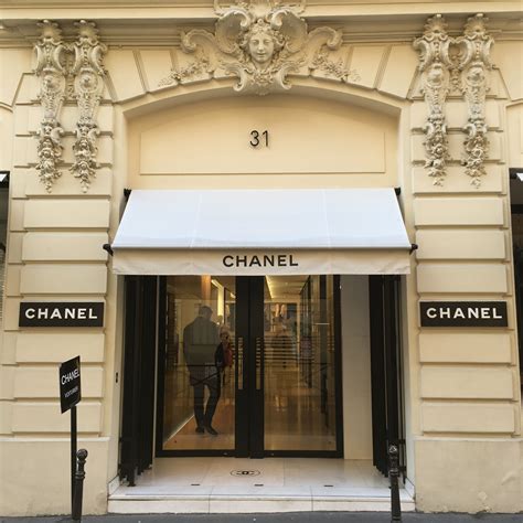 where to buy used chanel in paris|chanel boutique in paris.